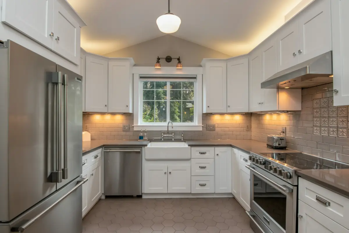 Rénovation de cuisine clé en main — Nanteuil-lès-Meaux Rénovation cuisine avec îlot central Nanteuil-lès-Meaux